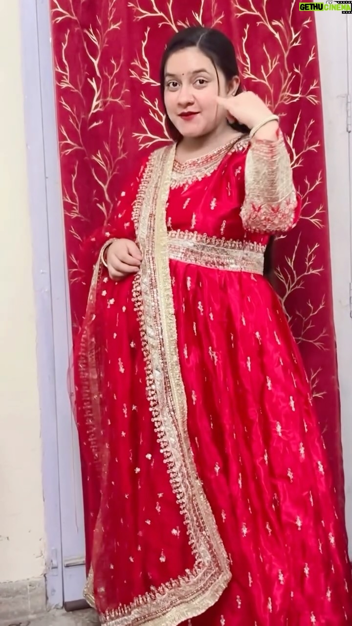 Ankita Chauhan - 14.9K Likes - outfit @dress.updressshop33