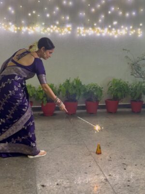 Ankita Lokhande Instagram - “Happy Diwali to everyone! 🌟
May this festival of lights bring prosperity, peace, and endless positivity into your lives.
Let’s be kind, be generous, and be loving towards one another.
Let’s spread smiles, spread peace, and fill the world with good vibes.

This Diwali is not about any religion — it’s about humanity, compassion, and togetherness.
Let’s celebrate light within and around us. 💫
#HappyDiwali #Peace #Humanity #Kindness #GoodVibesOnly