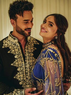 Ankita Lokhande Instagram - ✨The Modern Fairytale #AnVi ki Fairytale ✨
No dragons, no rescues, no glass shoes just a King and a Queen who chose each other every single day, even when the story got hard. 💞♾️🥰🧿

Wishing you all lots of #Dhan this #dhanteras 💰🪔