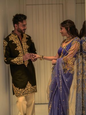 Ankita Lokhande Instagram - ✨The Modern Fairytale #AnVi ki Fairytale ✨
No dragons, no rescues, no glass shoes just a King and a Queen who chose each other every single day, even when the story got hard. 💞♾️🥰🧿

Wishing you all lots of #Dhan this #dhanteras 💰🪔
