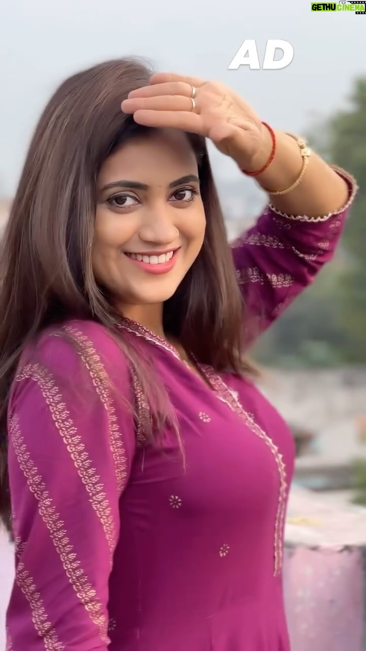 Ankita Mishra - 95 Likes - Glow up with @lakmeindia’s Sun Expert Sunscreen! 🌞With SPF 50 PA    
, it provides unbeatable sun
protection while Vitamin C and Niacinamide help brighten your skin.
Enjoy a weightless feel and no white cast—perfect for a radiant, protected glow all day long! ✨
definitely give this a try!
#Lakme #Sunscreen #Skincare#ad