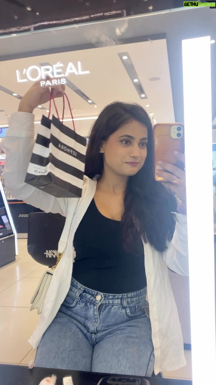 Ankita Mishra - 261 Likes - Day 4