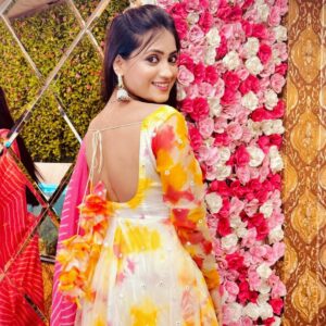 Ankita Mishra Instagram - 💛❤️