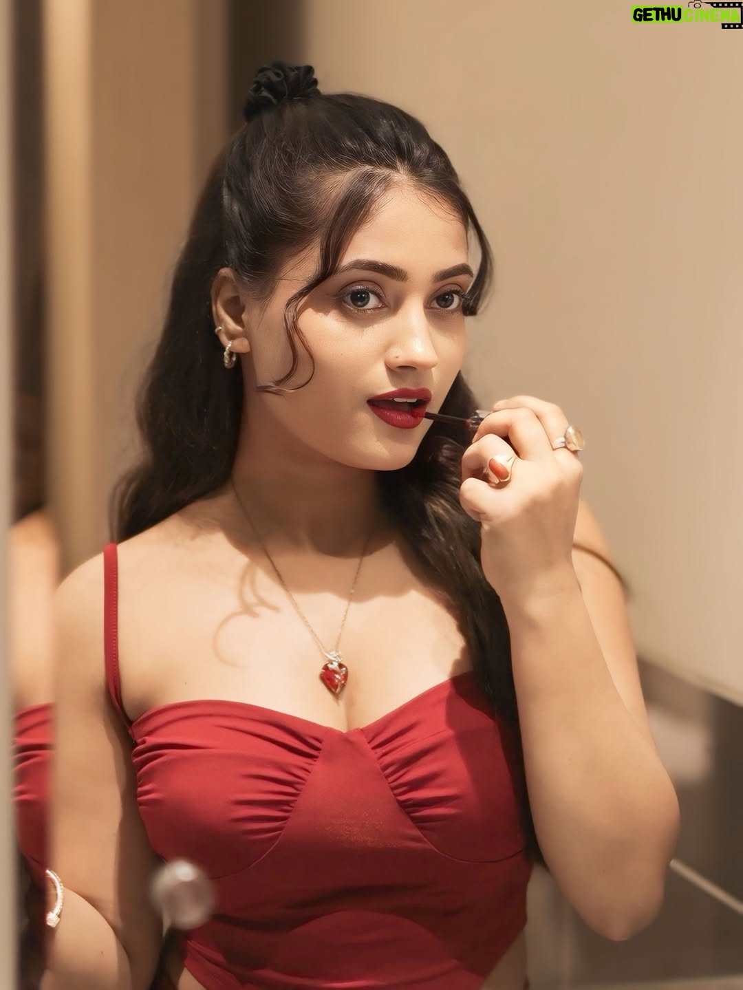 Ankita Mishra - 450 Likes - 💄💄💄

@flormarturkiye