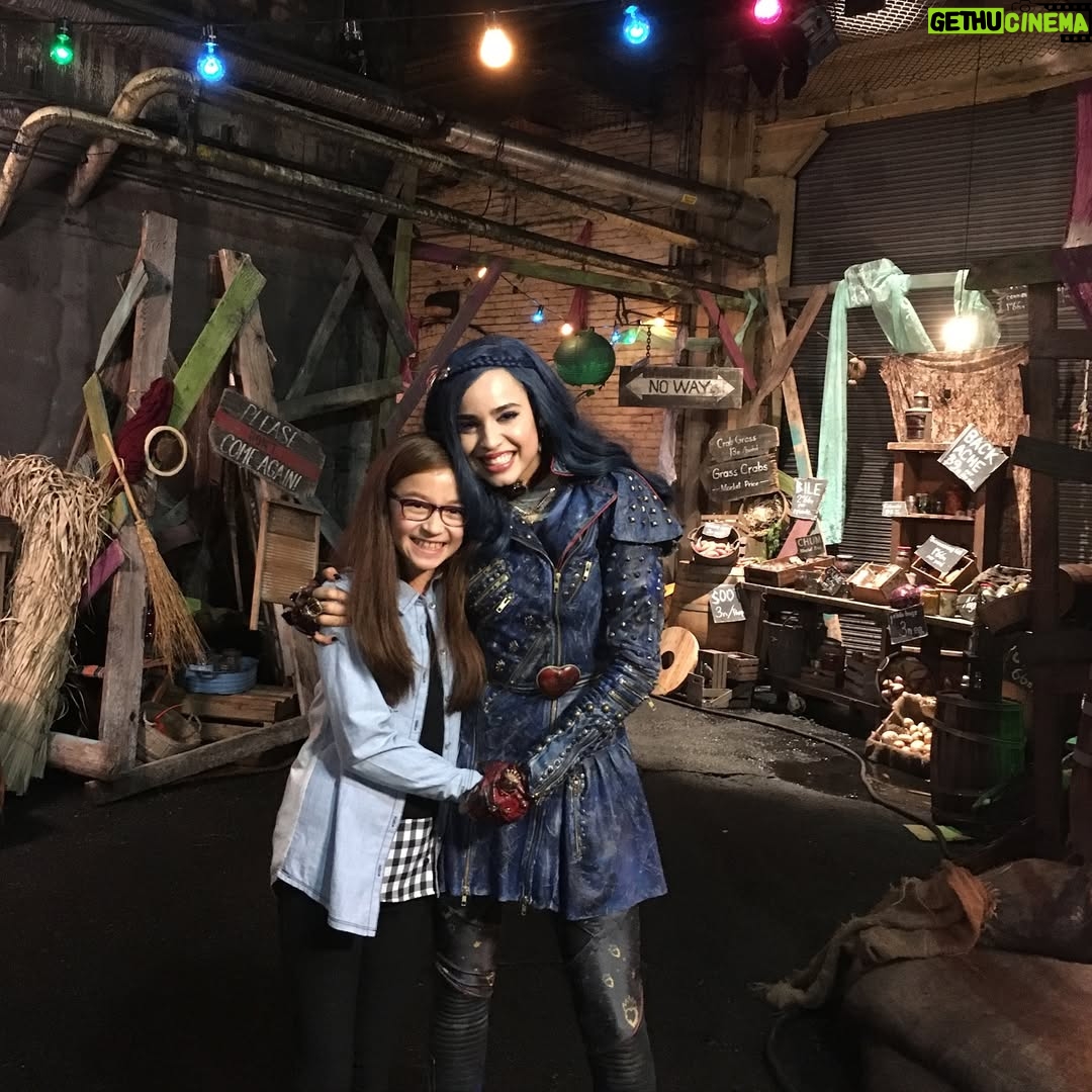 Anna Cathcart - 2.3 Million Likes - 10 years of Descendants❤️ the definition of a dream come true. forever in disbelief i got to be part of this magic! the little girl in me is still squealing. 

Cameron, to be in the same room as you was an honour in itself. you are a light and forever in my heart🤍 @thecameronboycefoundation