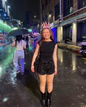 Anna Cathcart Instagram - a happy rainy 22!!!