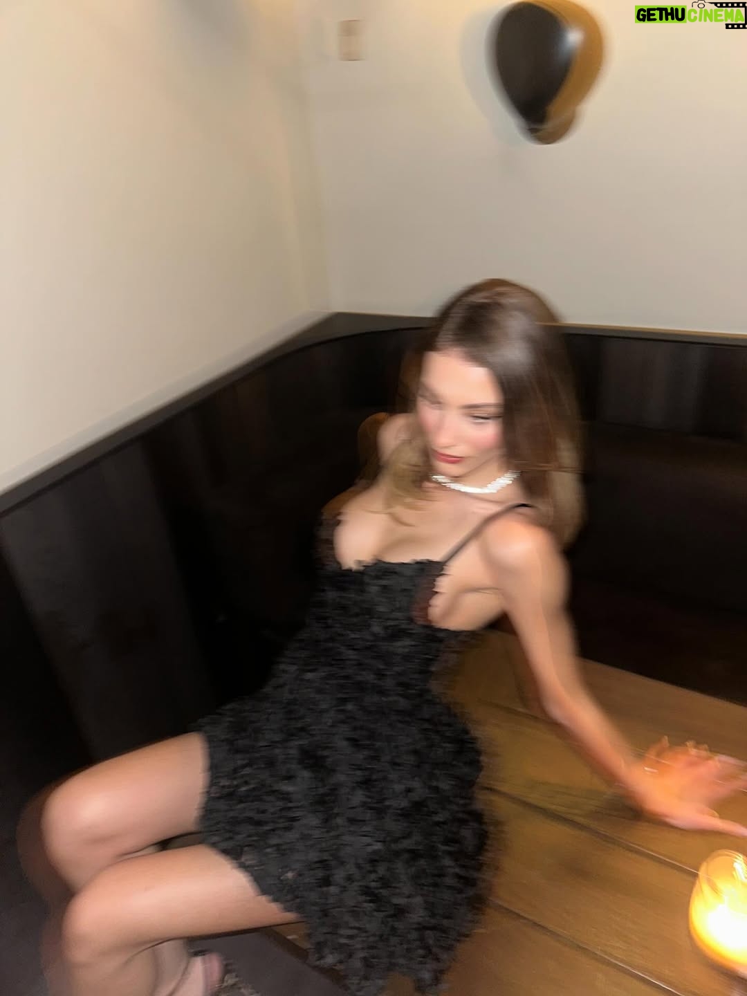 Anna Maria Iliadou - 25.9K Likes - 24🖤
