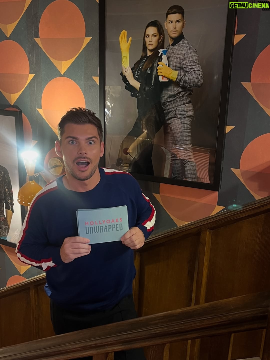 Anna Passey - 3.8K Likes - HOLLYOAKS UNWRAPPED 🎊

This week saw the very first episode of our brand new @hollyoaksofficial Unwrapped on @e4grams 🎉

With @mrkieronrichardson keeping you up to date on all the going’s on of the village and chatting to all your favourite characters and me spilling the goss on our guests and keeping you informed of spoilers to come-what’s not to love?!

We are LOVING making this show- what do you guys think so far?! Who caught Ep1? Who is tuning in next Wednesday?

@jooleea121 
@graham_gallery 
@pepe_sensei
@lucyandthechicks 

📸 Ean Flanders