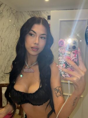 Anna Pepe Instagram - più loca di te 😛