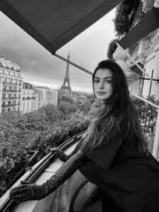 Actress Anne Hathaway HD Photos and Wallpapers January 2026