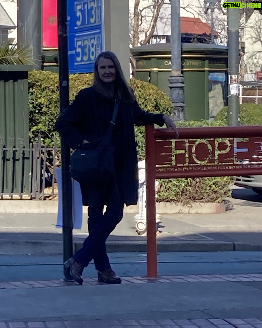 Annette O'Toole - 4.4K Likes - I think I posted this before, but I like this photo that Michael took in San Francisco a couple of years ago.