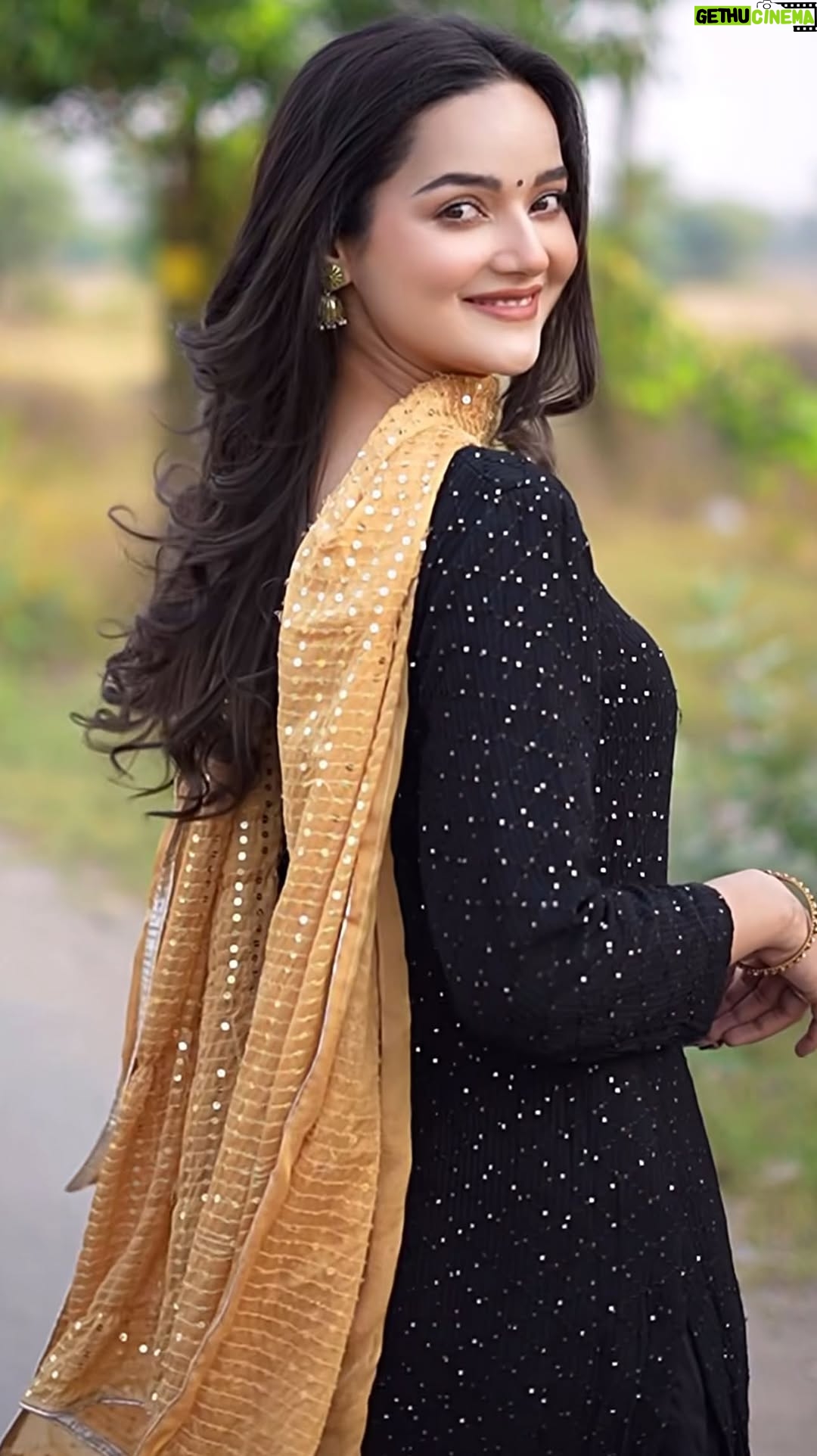 Annie Rana - 34.3K Likes - Mai Tahi Jatta Gal Ni Kari 😉🔥
.
.
#hulchul #karolamaan #gurlezakhtar #newpunjabisong