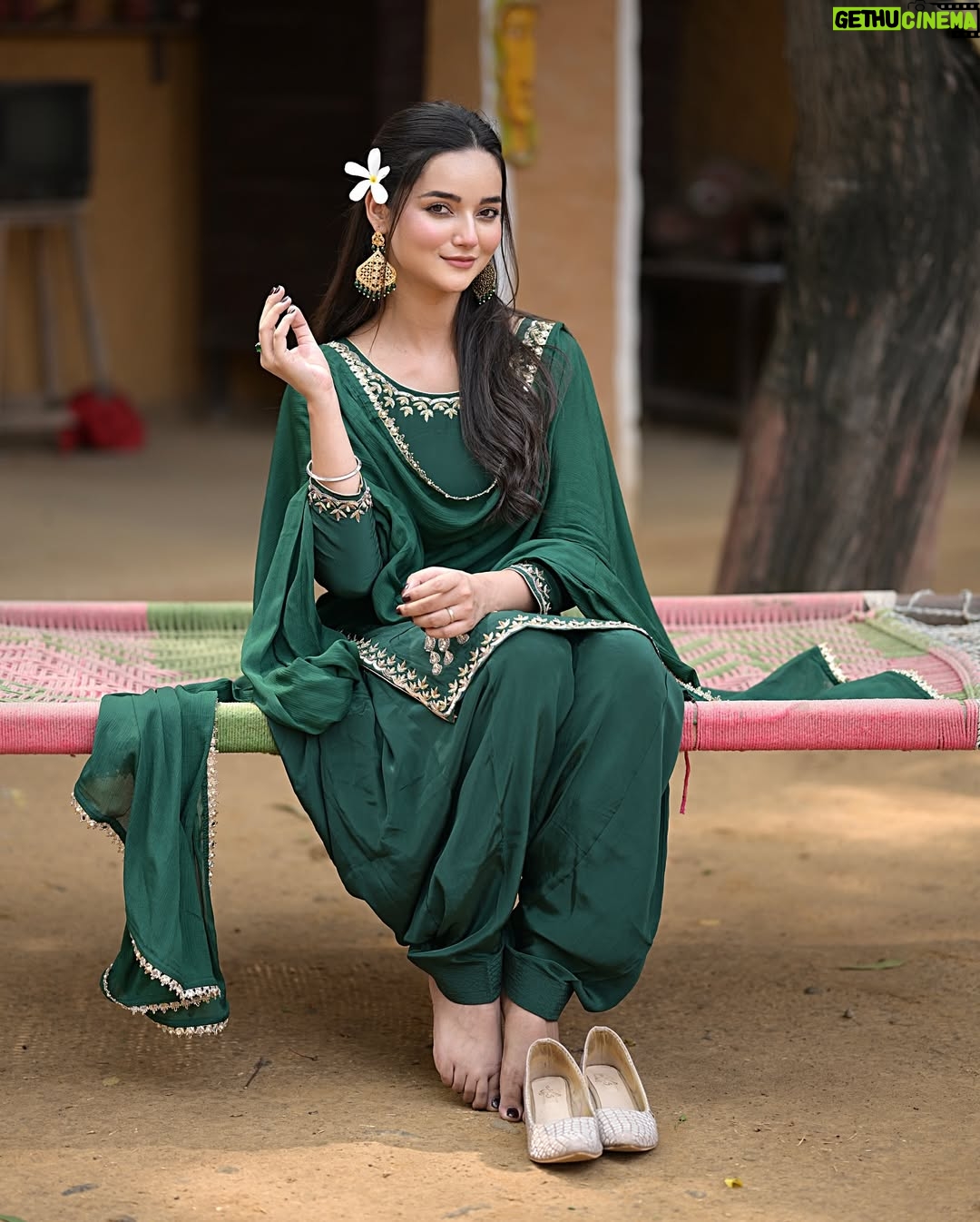 Annie Rana - 8.5K Likes - Moosewale Jatt Di Pasand Wajjdi 💪❤️
.
.
Wearing @manu_designer_studio_ 
.
.
#meandmygirlfriend #sidhumoosewala #greenpunjabisuit #punjabisuit #punjabilook #punjabimodel