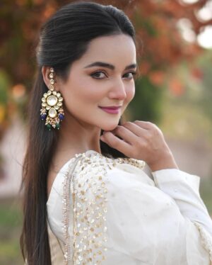 Annie Rana Instagram - Chitta Suit 🥰❤️
