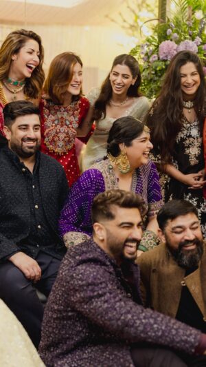 Anshula Kapoor Instagram - Same people, new memories.
Same love, louder laughs 🫶🏽

My constants through every version of me.

Lucky, loved, and laughing a little louder because of you all 💜