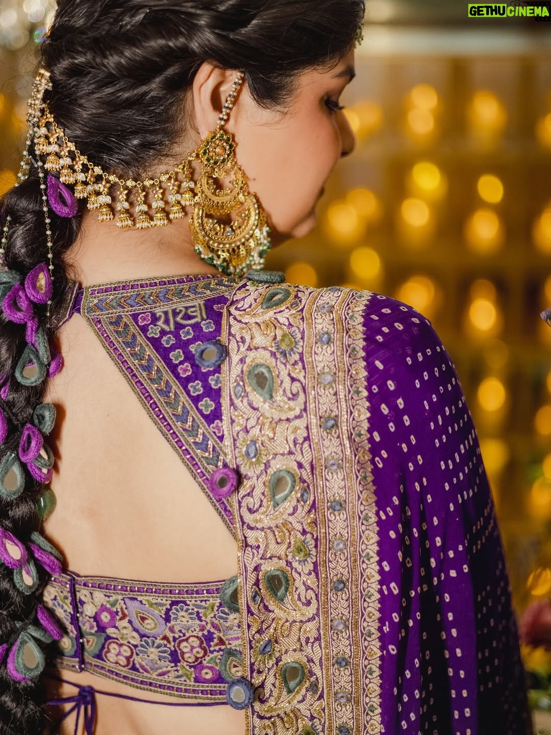 Anshula Kapoor - 85.3K Likes - Every detail you see here - the outfit, the hair, the makeup - came straight from the hearts and hands of people I love.

@arpita__mehta , you’ve been with me through every first: my first sari, my first lehenga.. so it only felt right that you make my first wedding outfit too. You pour love into every thread, and I felt it all. My lehenga reflected a piece of us - with Bandhini, traditional Kutch embroidery, and mirror work that honoured Rohan’s roots, and your heart in every stitch. Thank you for making me the lehenga of my dreams & indulging me and all my whims and wishes! 🤗

@manishamelwani , thank you for making me feel my most beautiful. For gently pushing me outside my comfort zone and for always saying “let’s try it” to every wild idea we’ve had together.🥰

@sabakhanmakeup & @hairby_shivanik , you two have been with me through every look, every shoot, every meltdown.. you’ve dolled me up for birthdays, for a few special date nights, and every small and big occasion in between. You’re not just my glam team - you’re family. I wouldn’t have dreamt of doing this day without you. Thank you for all the love, laughter, and patience through every bit of my crazy. 🤗

Best team, biggest cheerleaders, and the reason I walked into the day grounded, smiling & glowing. Feeling completely me! 💜

📸: @thehouseontheclouds 

Outfit: @arpitamehtaofficial
Jewelry - @ajewelsbyanmol, gold kadas are moms
Footwear: @aprajitatoorofficial 
Styled by: @manishamelwani, Assisted by @rudri_kariya
Draper: @jayatai_
Makeup: @sabakhanmakeup
Hair: @hairby_shivanik
Nails: @naildateofficial 
Content team: @daultanipawan @bothrasakshi