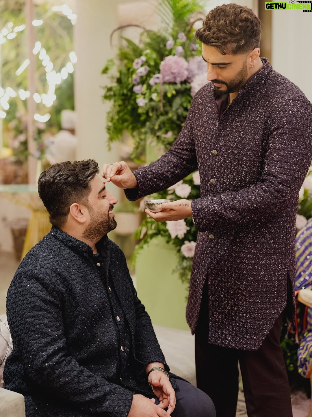Anshula Kapoor - 240.9K Likes - 02/10/2025 💌

This wasn’t just our Gor Dhana, it was love showing up in every little detail. Ro’s favorite words have always been “Always and Forever” - and today, they started to feel real in the sweetest way. His love makes me believe fairytales don’t just live in books, they live in moments like these.

A room overflowing with laughter, hugs, blessings, and the people who make our world feel full. And then, Ma’s love…quietly wrapping itself around us. In her flowers, in her words, in her seat, in the way her presence could still be felt everywhere.

All I remember is looking around and thinking: this is what forever should feel like.

 Rab raakha 🤍

—

Photo & Video: @thehouseontheclouds
Decor & design: @threeentertainment 
Event Planning: @shaadisquad 
Music: @shanayshahmusic @niine.artist
Invitation design: @pixiedustdesign 
Catering: @foodlinkcatering & @therameshwaramcafe
Florals: @anchalaurora
Carpet: @venjara_carpets

For Anshula:
Outfit: @arpitamehtaofficial
Jewelry - @ajewelsbyanmol, sankla kadas are moms 
Footwear: @aprajitatoorofficial 
Styled by: @manishamelwani, Assisted by @rudri_kariya
Draper: @jayatai_
Makeup: @sabakhanmakeup
Hair: @hairby_shivanik 
Nails: @naildateofficial 
Content team: @daultanipawan @bothrasakshi

For Rohan: 
Outfit: @kunalrawalofficial 
Hair: @aalimhakim @bashir.hair 
Footwear: @sko.store