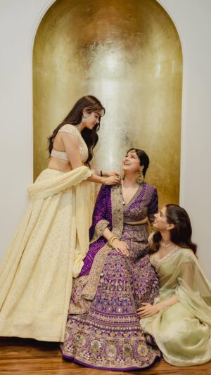 Anshula Kapoor Instagram - Didn’t know how much I needed their quiet kind of love until I had it.

The kind that doesn’t need words - just a hug at the right time, a hand that reaches to hold mine, a look that says “we’ve got you”. The kind that shows up softly, but stays loud in my heart.. 

My sounding boards, my built-in cheerleaders, my unspoken comfort.

Thank you for being my soft place to land, always. 
ILY my @janhvikapoor @khushikapoor 🤍