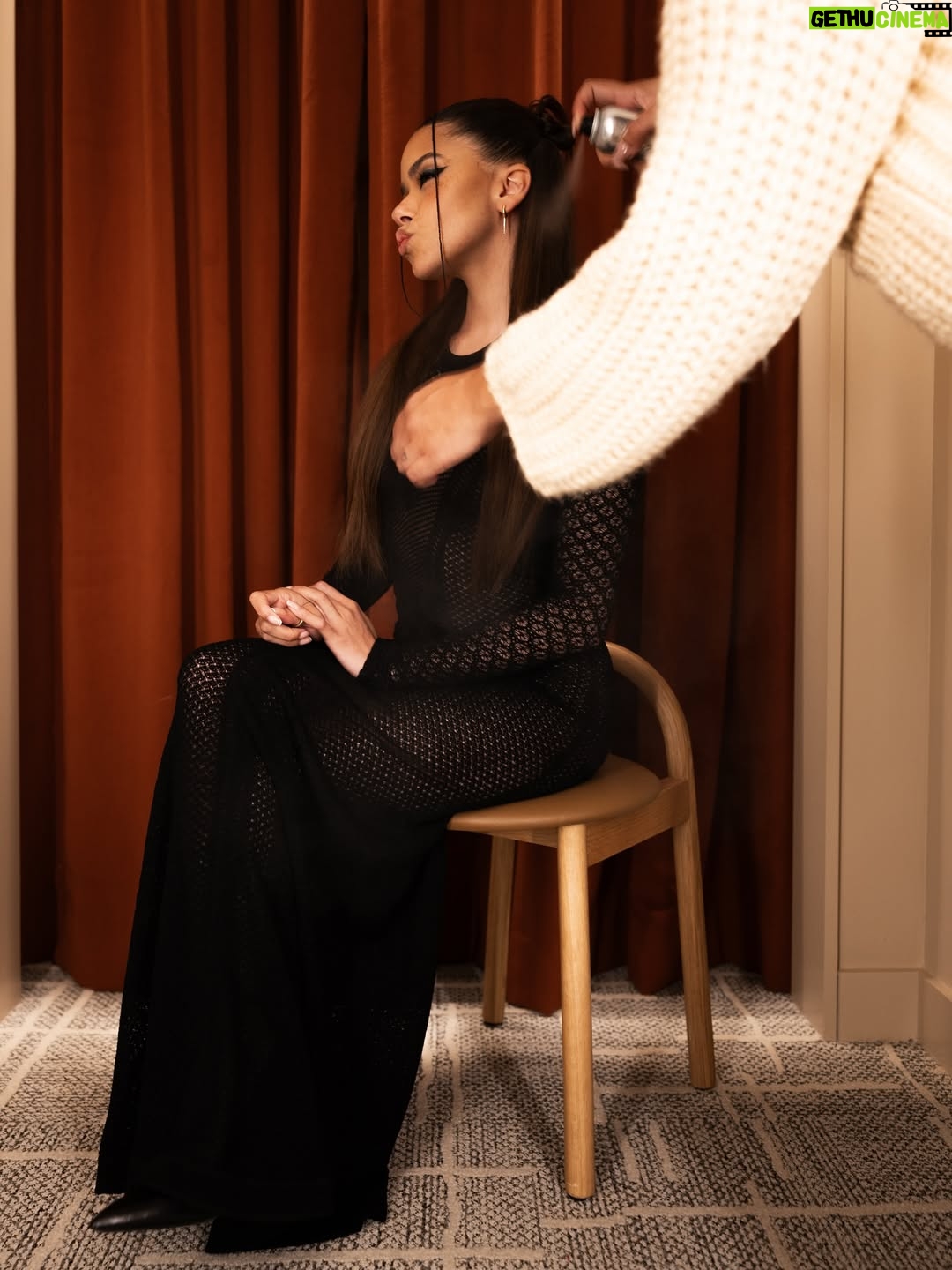 Antonia Gentry - 0.9 Million Likes - For the Ginny and Georgia S3 Premiere last night. Ginny and Georgia drops in ONE WEEK! Thank you to my glam magicians xoxo 

hair: @cynthiaglam 
makeup: @danadelaney 
styling: @sarahslutsky 
photographer: @rocksea