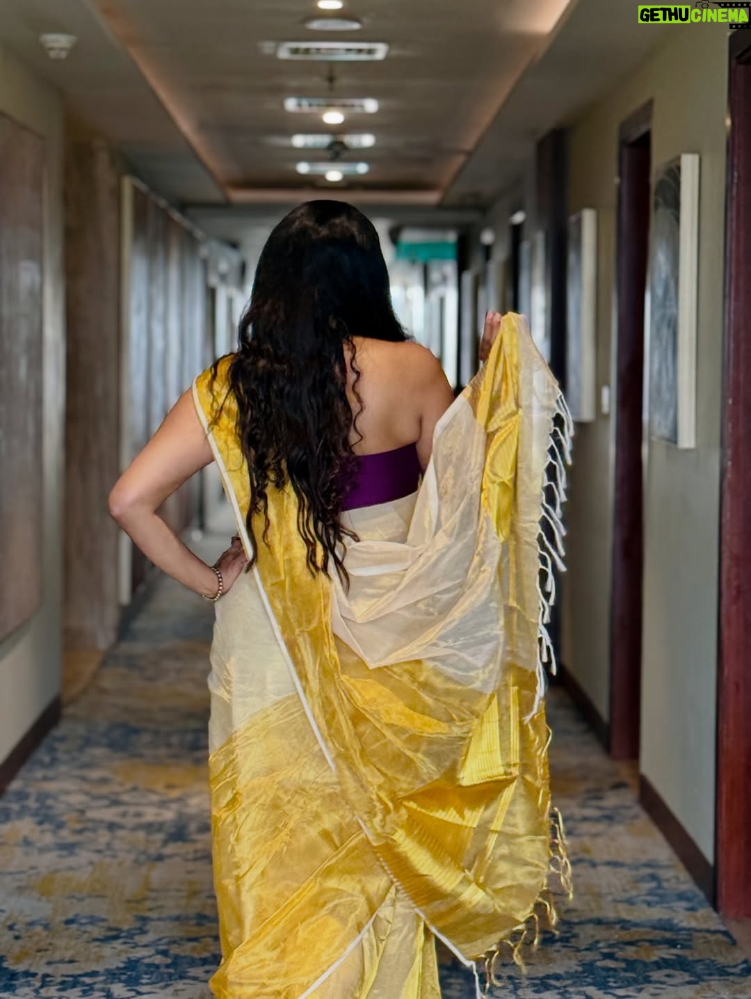 Anumol - 18.6K Likes - Thank you @jfwdigital for honouring us with the Favourites of Tamil Nadu – Best Series Award for Heartbeat. 
This project and this team are truly the best one could ever ask for, and the love from the audience makes it even more special. Forever grateful for this journey and for each one of you who made it possible. 

Wearing a @naithubysruthiprasanth saree, handwoven — half tissue and half kasavu weave
&
@seamstress_india blouse

Always a handloom lover with a special love for Kerala kasavu..

@sachin__sachin564 clicks