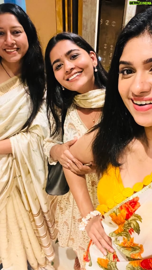 Anumol - 30.7K Likes - 🥰🥰video vaaa or photo vaaa
