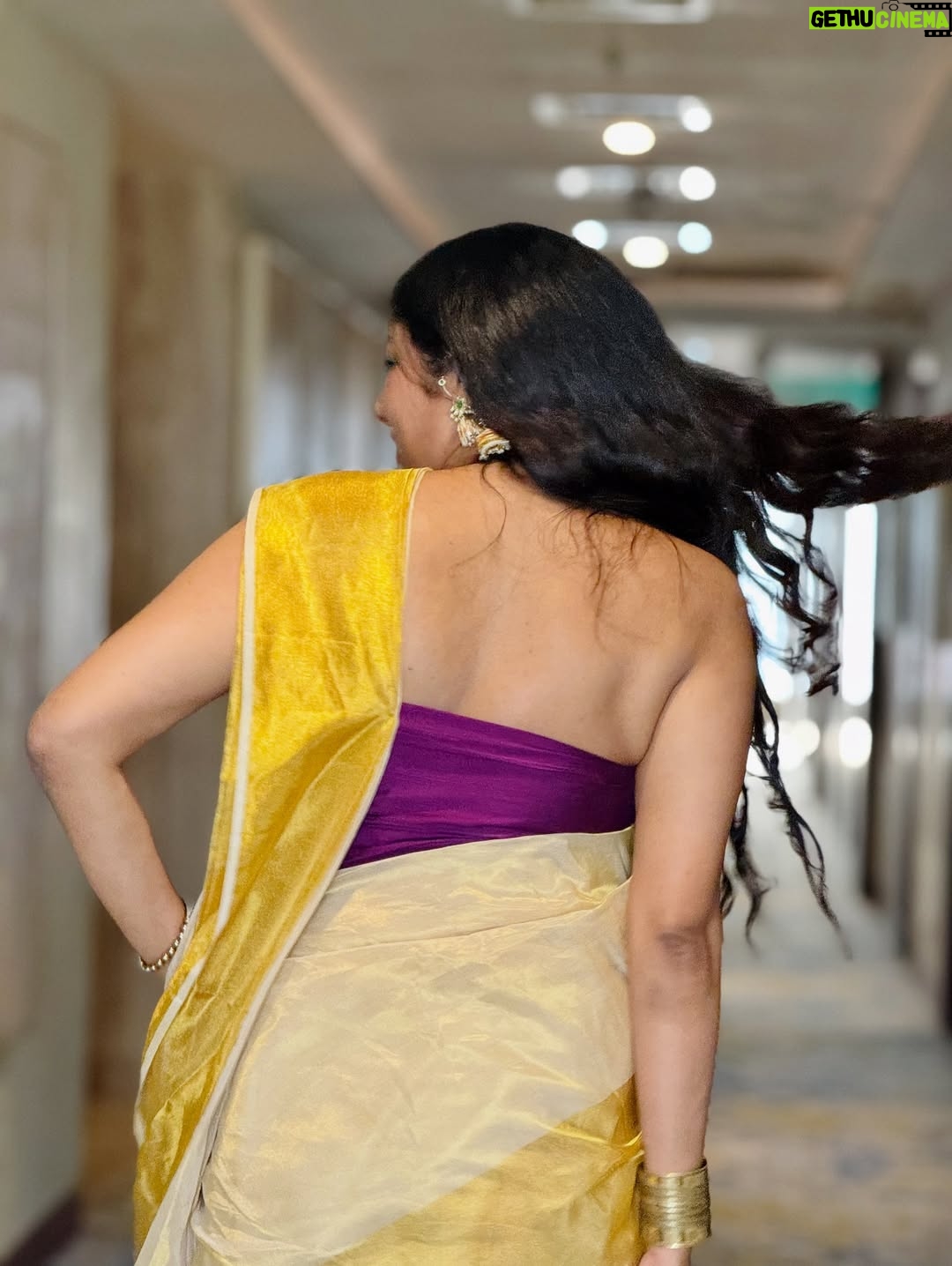 Anumol - 18.6K Likes - Thank you @jfwdigital for honouring us with the Favourites of Tamil Nadu – Best Series Award for Heartbeat. 
This project and this team are truly the best one could ever ask for, and the love from the audience makes it even more special. Forever grateful for this journey and for each one of you who made it possible. 

Wearing a @naithubysruthiprasanth saree, handwoven — half tissue and half kasavu weave
&
@seamstress_india blouse

Always a handloom lover with a special love for Kerala kasavu..

@sachin__sachin564 clicks