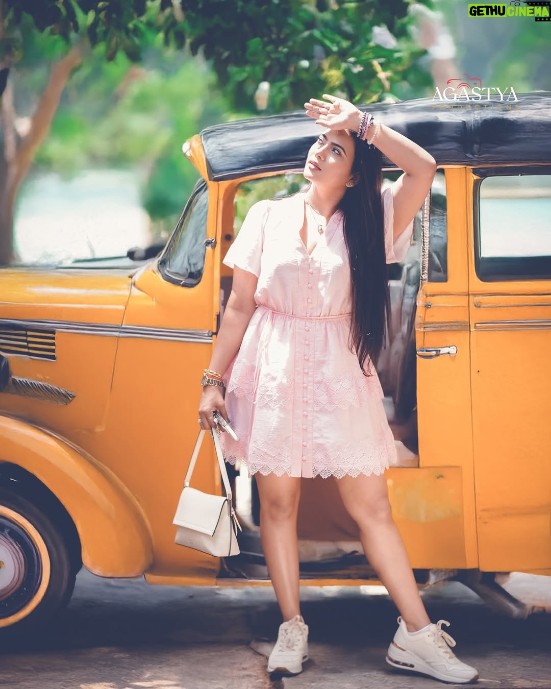 Anupama Prakash - 884 Likes - Gulabi aankhen, thodi shararat… thoda style.

#agastyaproductions #StreetPortrait #MoodyTones #RusticBackdrop #FashionWithStory 
#PhotographyVibes #PortraitPerfection #LensLove