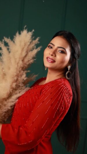 Anupama Prakash Instagram - Hey girls👋"Introducing our premium handcrafted designer kurtas and plazos! We bring your dream dresses to life, offering customization in any color or size. Choose your favorite style and let us create something special just for you. For inquiries, DM us on Instagram at @sanams_fashion 

Founder_ @sanampathan08 
In frame_ @anupamaprakash_official 
Mua_ @mua_priyasglamourpalette 
Location_ @studio60_4u 
.
.
#goviral #instagramreelsinindia
#sanamslaunch #sanamsfashion #sanampathan08
#reelitfeelit #styledesigner #fashionforworldmorebeautiful