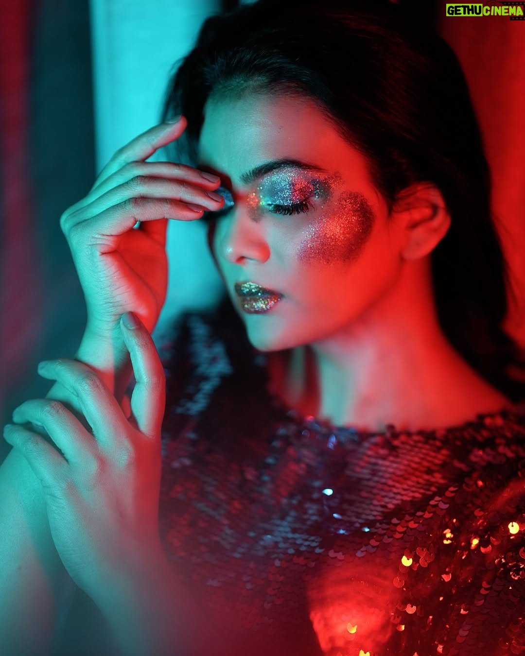 Anupama Prakash - 487 Likes - SPARKLE IS MY FAVORITE COLOUR 🥰🧿

#sparklinglife
#love

#pic 
Photography by - @akshay.meriya