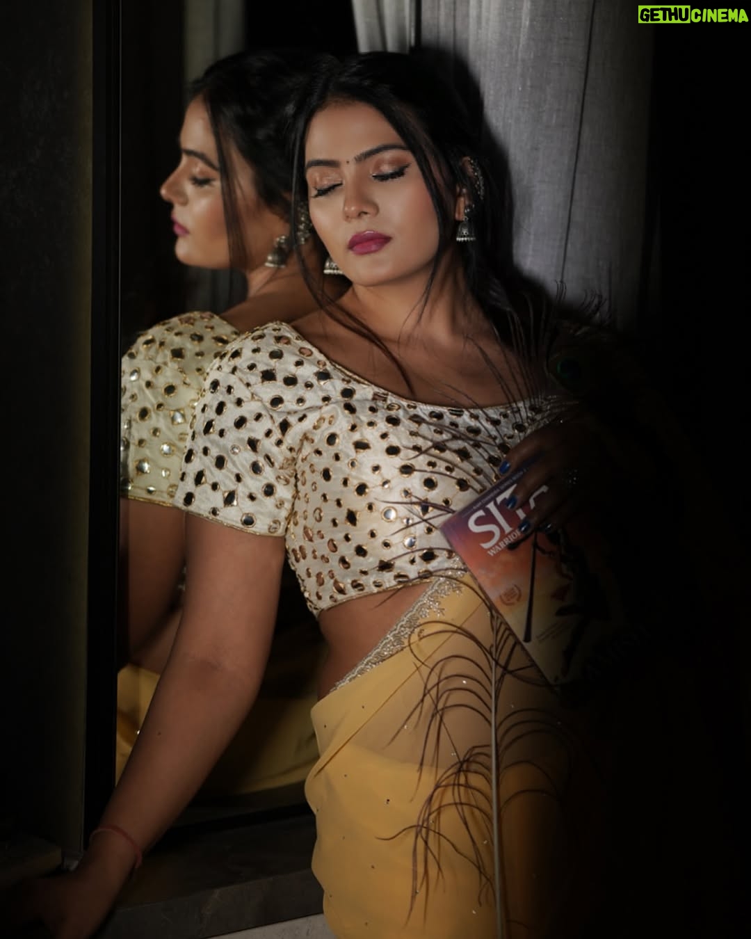 Anupama Prakash - 2.7K Likes - Simplicity With a touch of Sunshine ☀️ 🥰
Photography By - @akshay.meriya