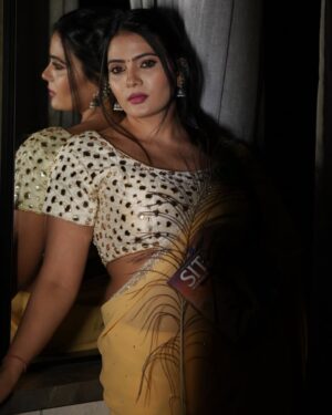 Anupama Prakash Instagram - Simplicity With a touch of Sunshine ☀️ 🥰
Photography By - @akshay.meriya