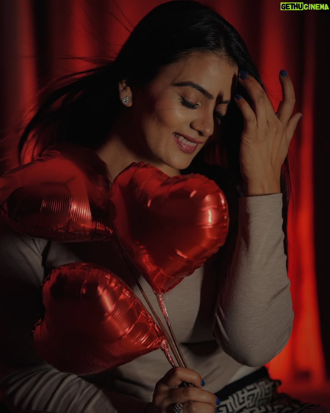 Anupama Prakash - 1.3K Likes - #valentine❤️ 
#love 
#toall 
#mumbai
Photography by- @akshay.meriya
