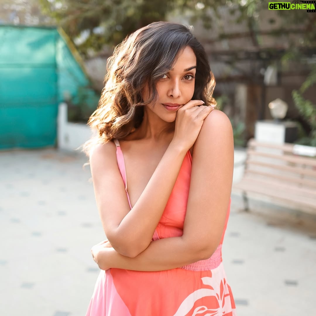 Anupriya Goenka - 41.6K Likes - 💝💝

Wearing @labelrasa 
Pics @vishwasgonsalves 

#fyp #pink #summer