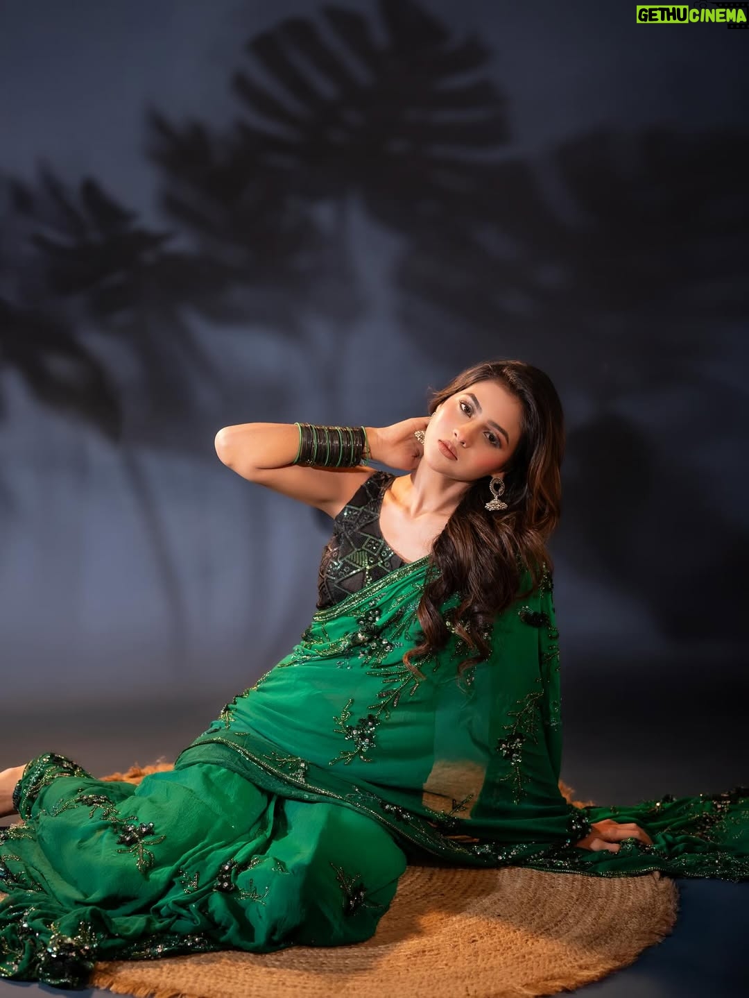 Anushka Merchande - 18.6K Likes - 🌴

Photography: @kakali_das_photography 
Styling: @rheamerchande mumma❤️
Mua: @rohitsingh1176 & @saujyoti_908