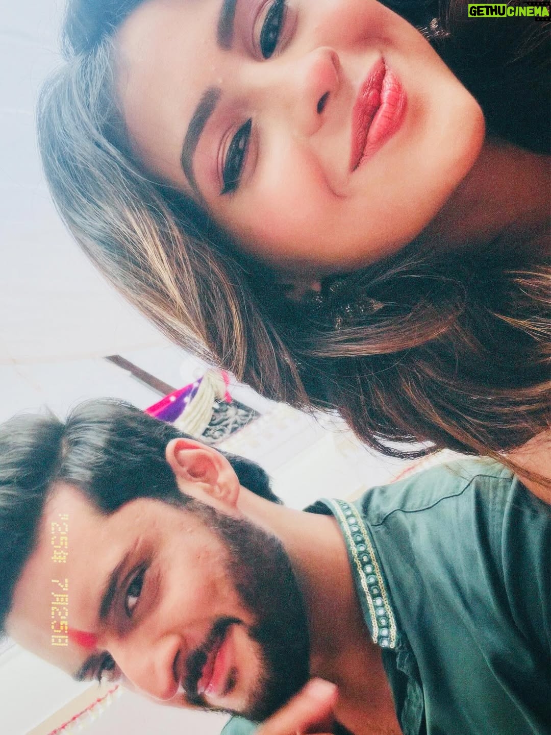 Anushka Merchande - 31.6K Likes - The one where Anika and Ved give major MAIN CHARACTER VIBES ✨ིྀ 

@zeetv 
#Anika #Ved #zeetv #ztv #saru #aapkaapnazeetv