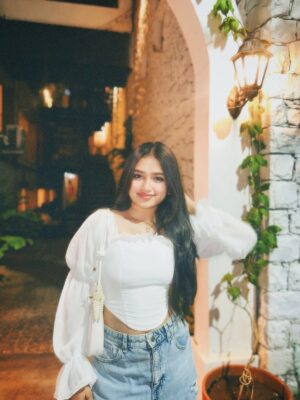 Anushka Sutar Instagram - Happiest Here š¤
#anushkasutar #anushka_2440_