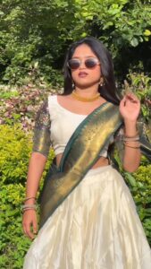 Actress Anushka Sutar HD Photos and Wallpapers September 2025