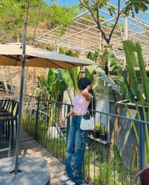 Anushka Sutar Instagram - “Hydrated, happy, and thriving.”

#anushkasutar #anushka_2440_ #corousel #post #photos #cafe #pune 

[ cafe , aesthetic, fit , post , photos , viral , trend ]