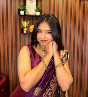 Anushka Sutar Instagram - šš¦
#anushkasutar #anushka_2440_ #post #traditonal #saree