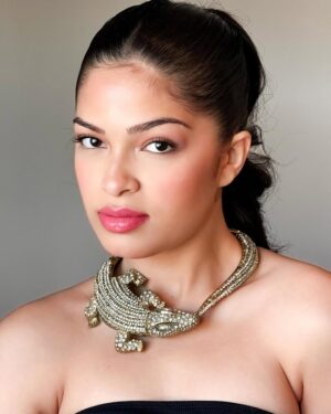 Anwita Sundaram Instagram - Embrace your Flaws ✨
Shot & Styled by - @ashmaclicks
wearing- @midas_touch_jewelry
#anwitasundaram #photo #photoshoot #ashmaclicks #photooftheday #trending #explore