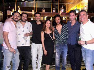 Anya Singh Instagram - The team behind this dream! ♥️

Thank you captain @___aryan___  for creating this monster of a show which I got to be a part of & for the energy that transcended through you.

It’s been a treat to be a part of this journey, one full of stomach hurting laughter, solid support and love. So grateful to also have got a chance to work with a brigade of talent across every department. 

Lastly, a big hug to the Singh family without whom Sanya’s life would have had no drama 😂🫶🏼
@lakshya @raghavjuyal #manojpahwa sir 🤗🤗

Fortunate to have so many dreams come true through one project🧿.