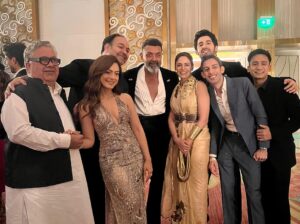 Anya Singh Instagram - The team behind this dream! ♥️

Thank you captain @___aryan___  for creating this monster of a show which I got to be a part of & for the energy that transcended through you.

It’s been a treat to be a part of this journey, one full of stomach hurting laughter, solid support and love. So grateful to also have got a chance to work with a brigade of talent across every department. 

Lastly, a big hug to the Singh family without whom Sanya’s life would have had no drama 😂🫶🏼
@lakshya @raghavjuyal #manojpahwa sir 🤗🤗

Fortunate to have so many dreams come true through one project🧿.