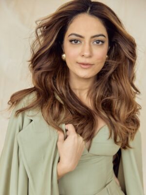 Anya Singh Instagram - Age of the Sage🧿
#badsofbollywood 

Glam team- 
Makeup - @nickyrajani_ 
Hair - @yashdeeps7 
Styling - @mohitrai with @ruchikrishnastyles assisted by @parisajnani 
Photography - @homyarpatel

Wearing 

Outfit - @deme_love_
Accessories - @namjewelsofficial
earrings: @radhikaagrawalstudio
ring: @ishhaara
@ascend.rohank