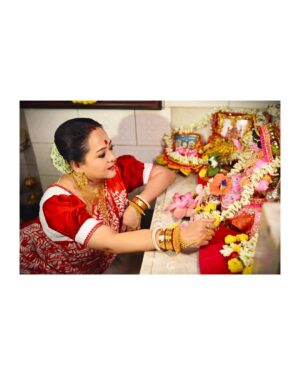 Aparajita Auddy Instagram - লক্ষ্মী থাকুক অন্তর জুড়ে, লক্ষ্মী থাকুক চেতনায়…
আঁধার শেষে লক্ষ্মী আলো, লক্ষ্মী কর্মে, ভাবনায় 🌸🙏🏻
#lokkhi #lokkhipujo #lokkhipujo2025 #maalokkhi #esomalokkhi #laxmi #laxmipuja #maalaxmi #laxmimata #kojagori #kojagoripurnima #trending #viral #aparajitaadhya #aparajita_adhya_official