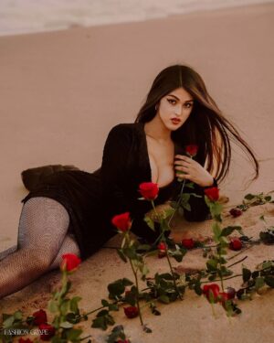 Apsara CJ Instagram - She hits like ecstasy
❤️📸 #ValentinesDay
#LoveInEveryShot”
Captured @_fashiongrape_
In frame @iamapsaracj
MakeOver @iammakeupartistaamy
Costume @mukhiboutique
#ValentinesDay #LoveInEveryFrame #CapturedWithLove #ForeverTogether #RomanticMoments #HeartfeltMemories #TimelessLove #Soulmates #CherishedMoments #ValentineVibes
