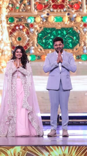 Archana Ravichandran Instagram - Makeup @jiyamakeupartistry
Hairdo @keerthana_makeup_and_hair
Costume styling @navaa_rajkumar
Costume @diademstore.in
Jewel @aaranyarentaljewellery
Robe @therobecouture
