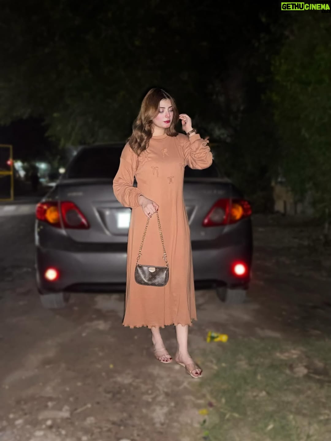 Arooj Fatimah - 3 Likes - 🤎💫🌌🌙
Outfit: @arooj_collection2 
.
.
.
.
Lenses : @freshtone.pk