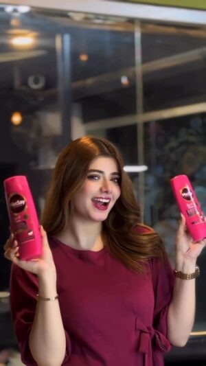 Arooj Fatimah Instagram - Transform your hair with Meclay London Shampoo & Conditioner 🎀