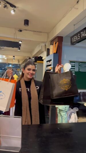 Arooj Fatimah Instagram - All brands under one roof
@elwear_club ✨
where style meets luxury
📍:Shop P64 Chenone Road D ground Faisalabad