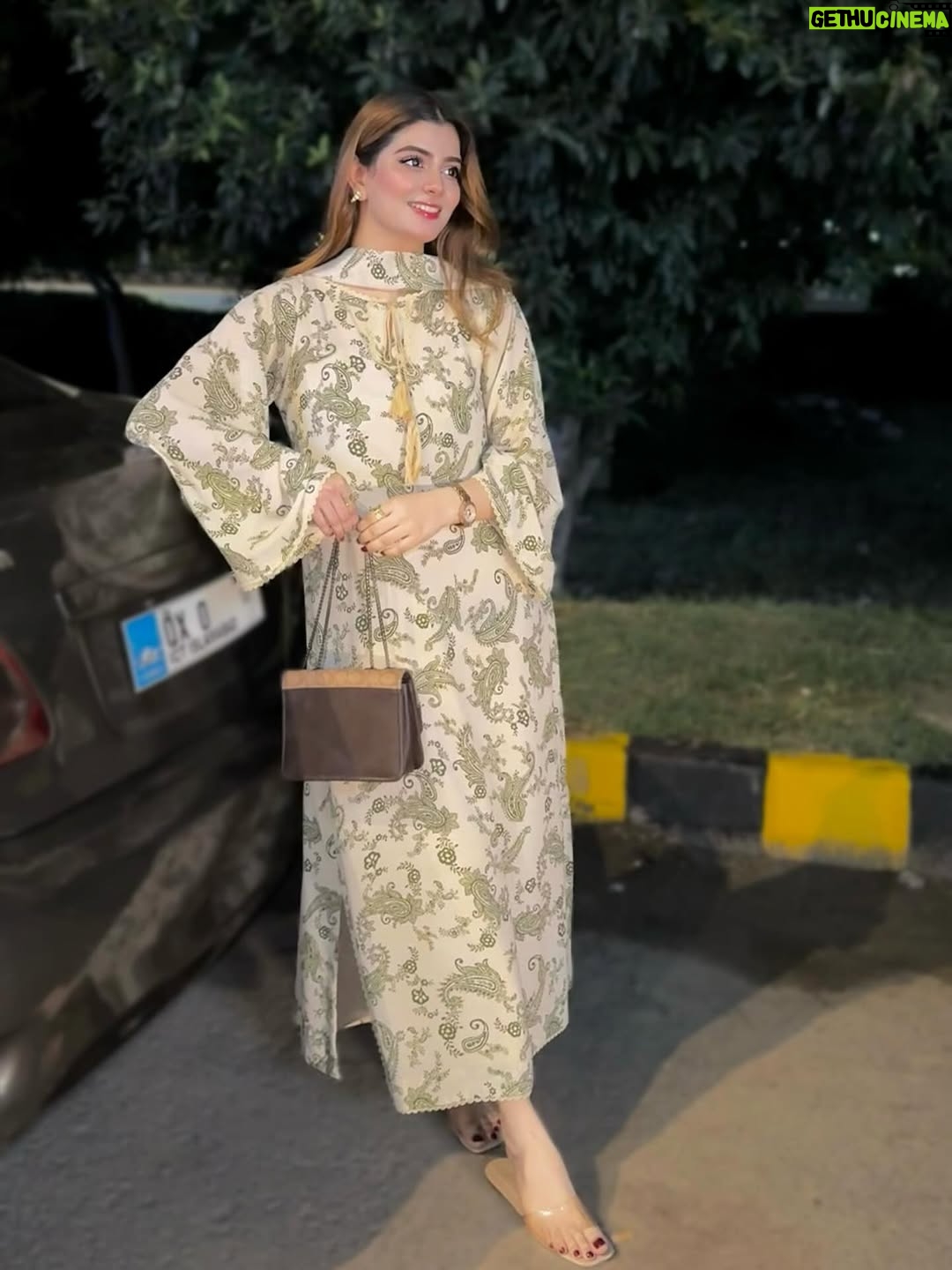 Arooj Fatimah - 6.3K Likes - 🦢✨💐🫂🌸
.
.
Outfit: @arooj_collection2 
Lenses : @freshtone.pk 
.
.
#foryou #foryoupage #aroojfatimah
